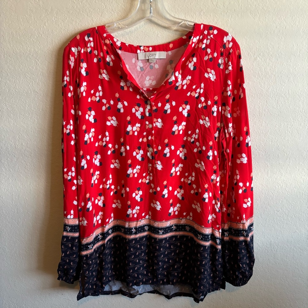 Woman's Ann Taylor LOFT Long Sleeve Floral Print Red Orange Blouse Medium